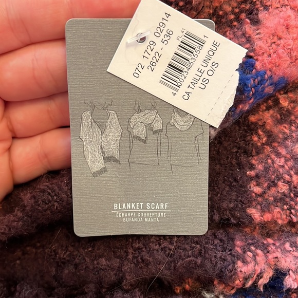 NWT aerie scarf - Picture 3 of 3